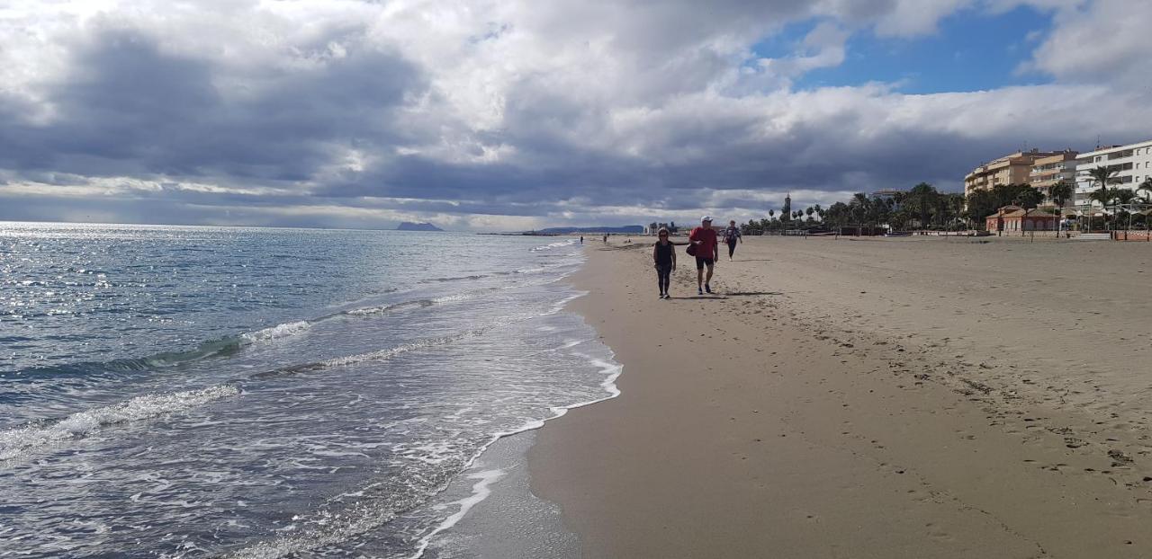 Puerto Estepona Eksteriør bilde